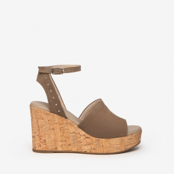 An image of Nero Giardini 'Velour' wedge sandal - beige - SALE