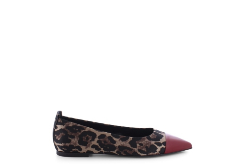 An image of K & S '12910' silk/patent ballet flat - leopard/red