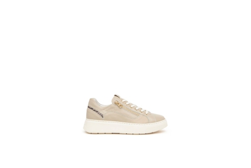 An image of Nero Giardini 'I411600D' platform trainer - beige