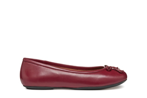 An image of Geox 'Palmaria' ballet pump - burgundy