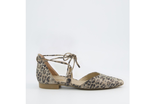 An image of Paul Green '1176' pointed flat - leopard